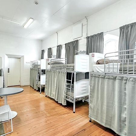 Jailhouse Accommodation Christchurch Exteriör bild