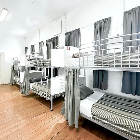 Jailhouse Accommodation Christchurch Exteriör bild